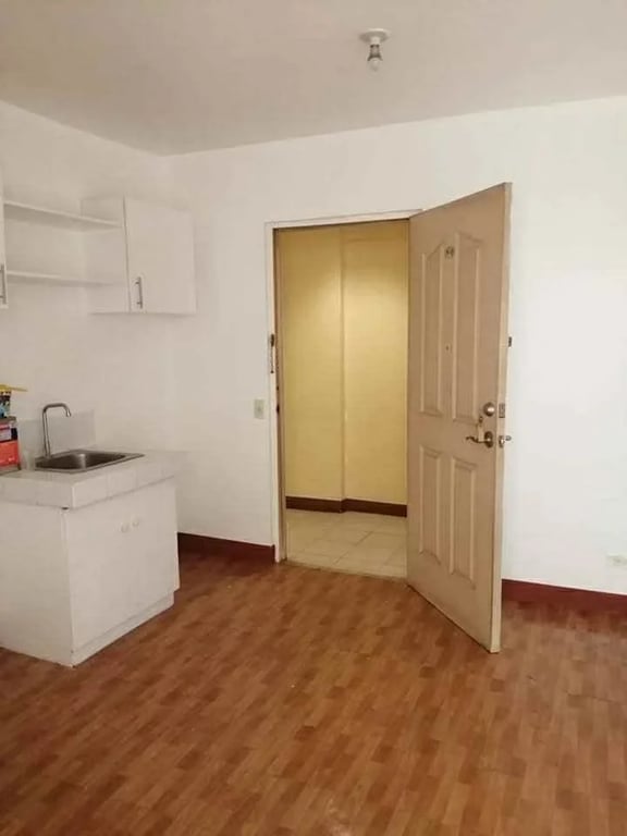 Below Zonal Value: 1-Bedroom Unit at Avida Towers Sucat — Parañaque photo 9