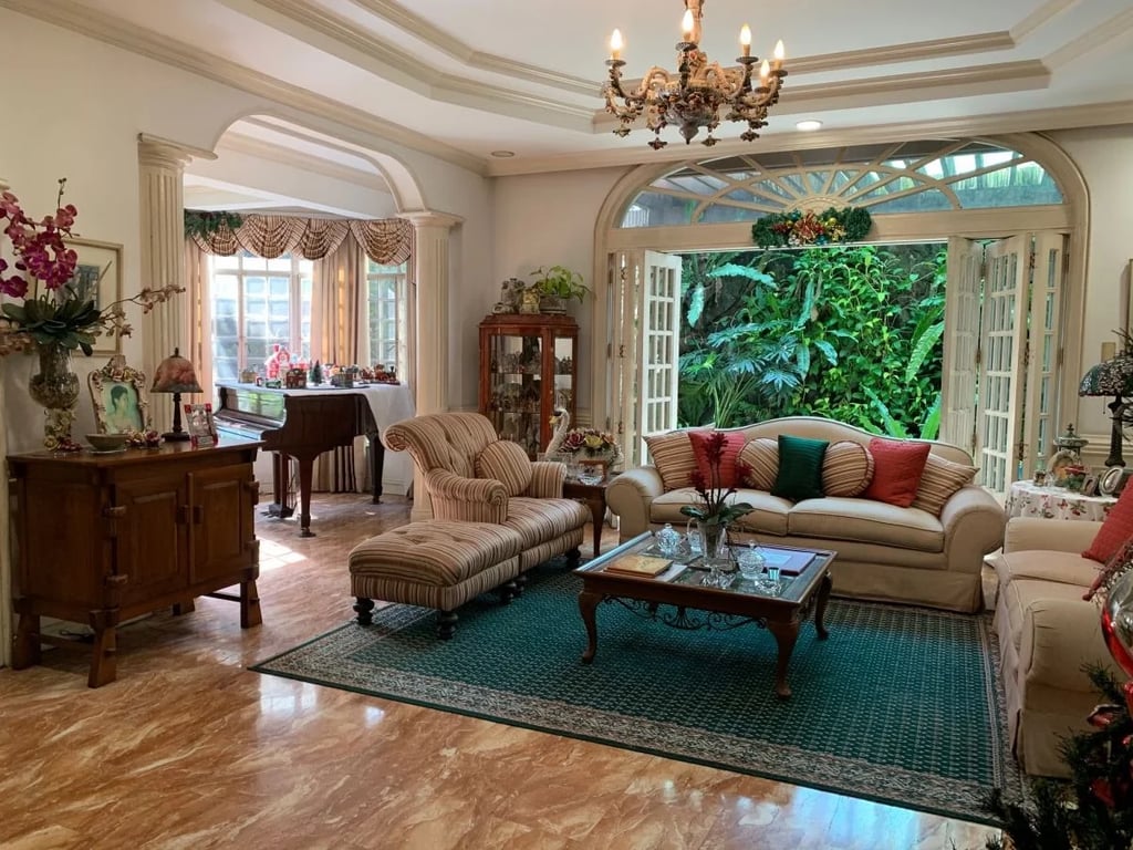 FOR SALE: Elegant Multi-Family Home in Loyola Grand Villas, Quezon City — Quezon CIty photo 2
