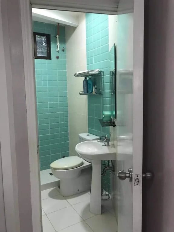 FOR SALE: Elegant Multi-Family Home in Loyola Grand Villas, Quezon City — Quezon CIty photo 17