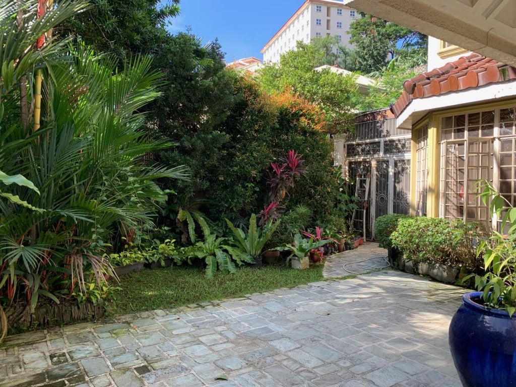 FOR SALE: Elegant Multi-Family Home in Loyola Grand Villas, Quezon City — Quezon CIty photo 9