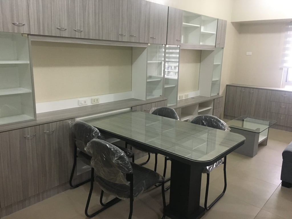 FOR SALE | 1-Bedroom Furnished Condo Unit | Avida Centera Tower 3, EDSA Mandaluyong — Mandaluyong City photo 2