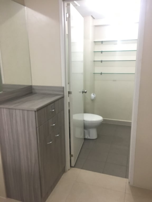 FOR SALE | 1-Bedroom Furnished Condo Unit | Avida Centera Tower 3, EDSA Mandaluyong — Mandaluyong City photo 3