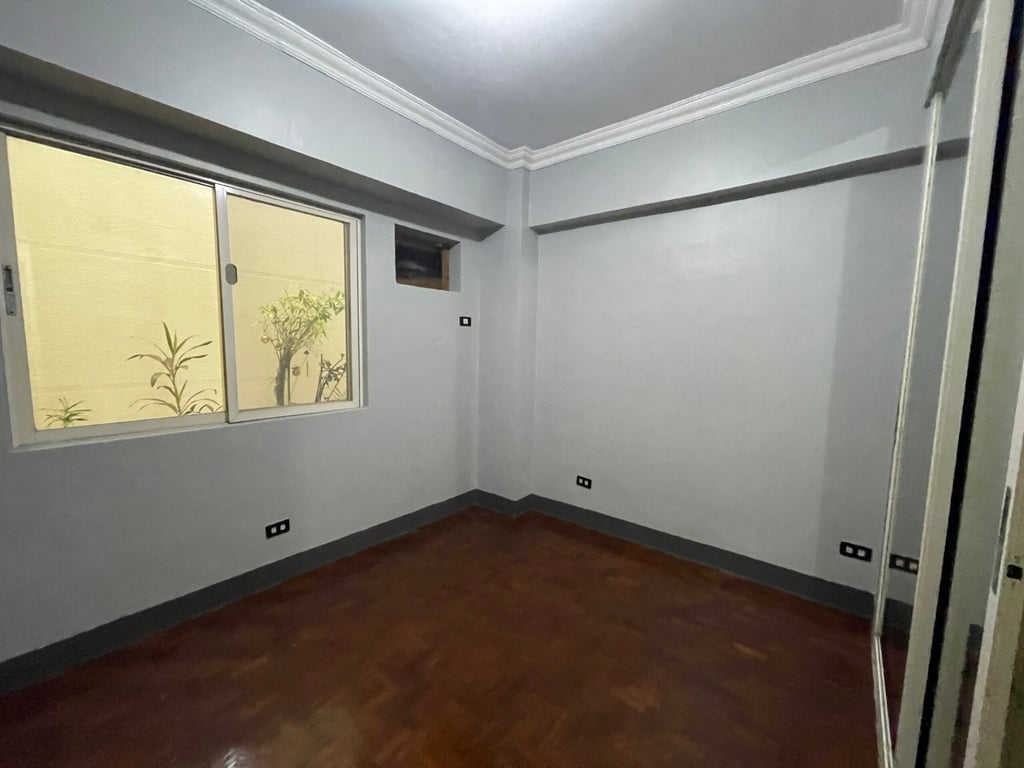 FOR SALE | FULLY-LEASED 4-STOREY RESIDENTIAL BUILDING | MANDALUYONG CITY — Mandaluyong City photo 2