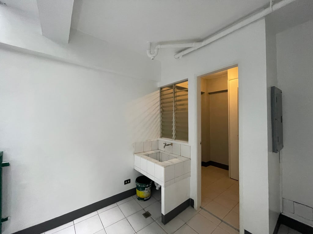FOR SALE | FULLY-LEASED 4-STOREY RESIDENTIAL BUILDING | MANDALUYONG CITY — Mandaluyong City photo 10