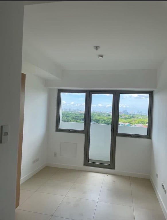 FOR SALE: Studio Unit at Commonwealth by Century Properties — Quezon CIty photo 7