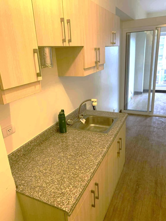 Brand New 1BR with Balcony at LUMIERE Residences (Pasig City) — Pasig photo 13