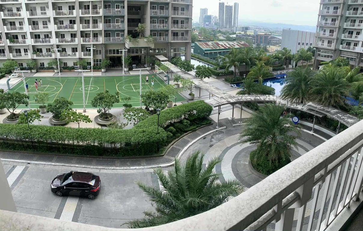 Brand New 1BR with Balcony at LUMIERE Residences (Pasig City) — Pasig photo 6