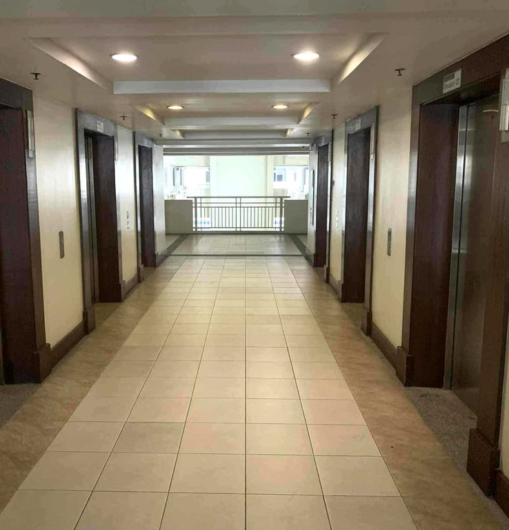 Brand New 1BR with Balcony at LUMIERE Residences (Pasig City) — Pasig photo 7