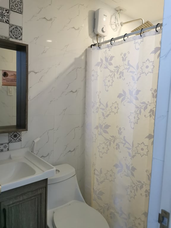 Victoria Sports Tower – 1BR Stylish Unit for Sale — Quezon CIty photo 13