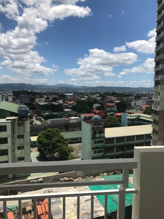 Infina Towers, North Tower, Quezon City: 1 Bedroom Unit For Sale — Manila photo 3