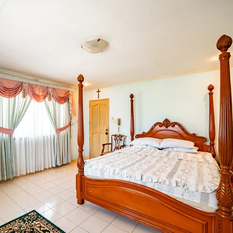 Las Pinas Royale Estates, Las Piñas City: 5-Bedroom For Sale — Las Piñas photo 3