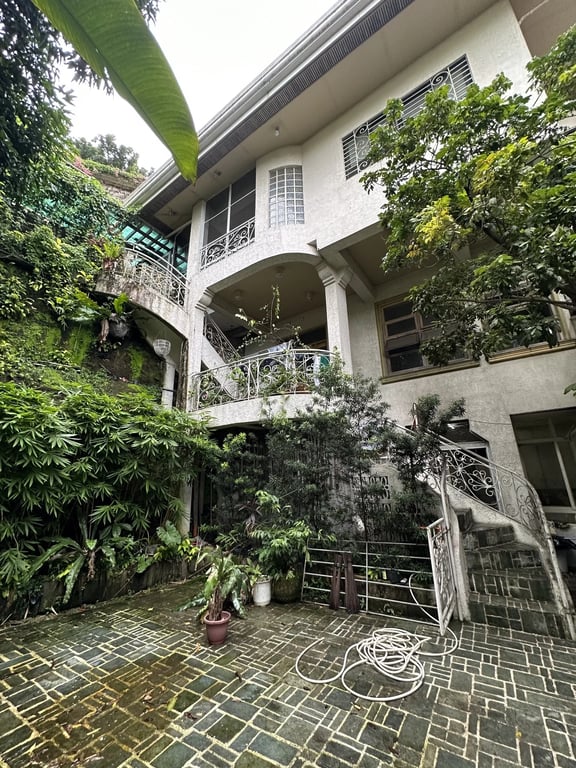 Loyola Grand Villas, Quezon City: House and Lot For Sale — Quezon CIty photo 3