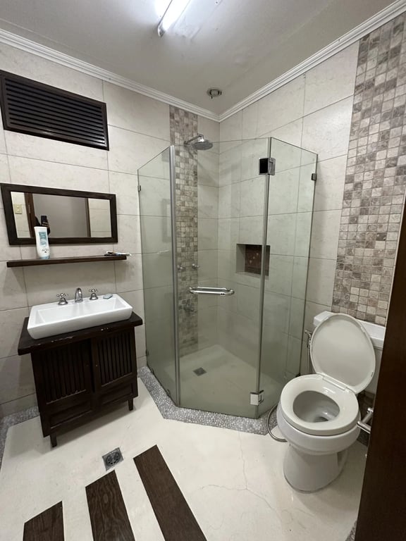 Loyola Grand Villas, Quezon City: House and Lot For Sale — Quezon CIty photo 9