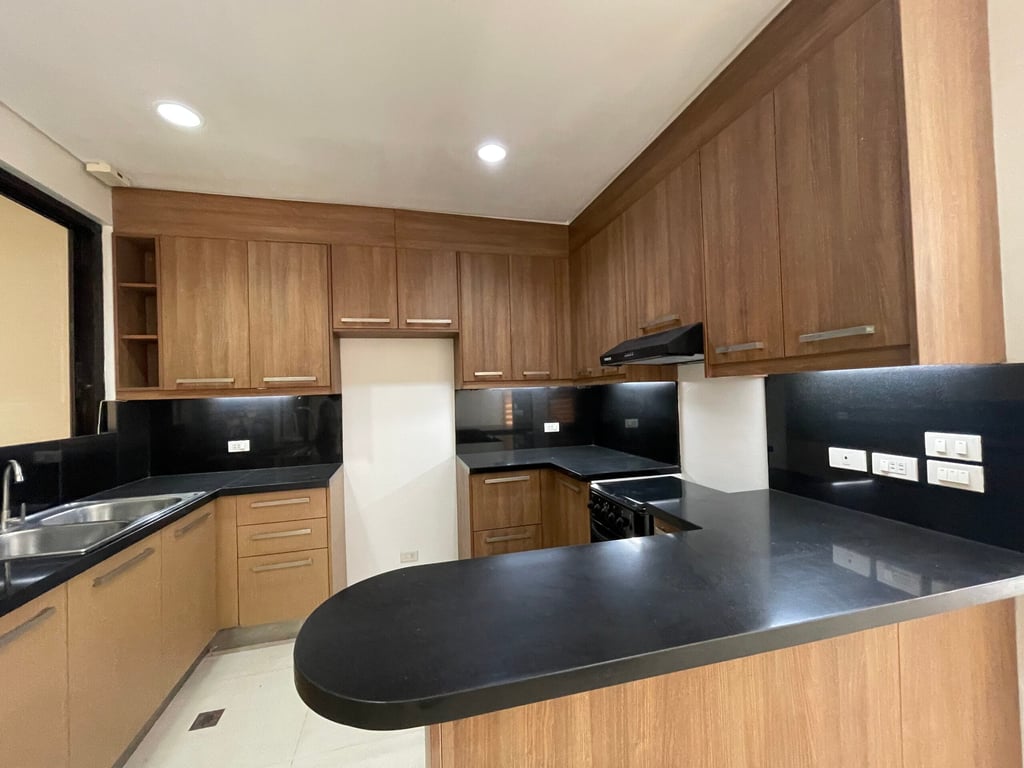 4-Storey Townhouse For Rent Makati — Makati City photo 8