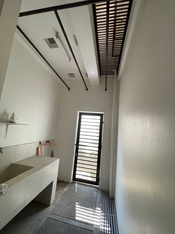 4-Storey Townhouse For Rent Makati — Makati City photo 11