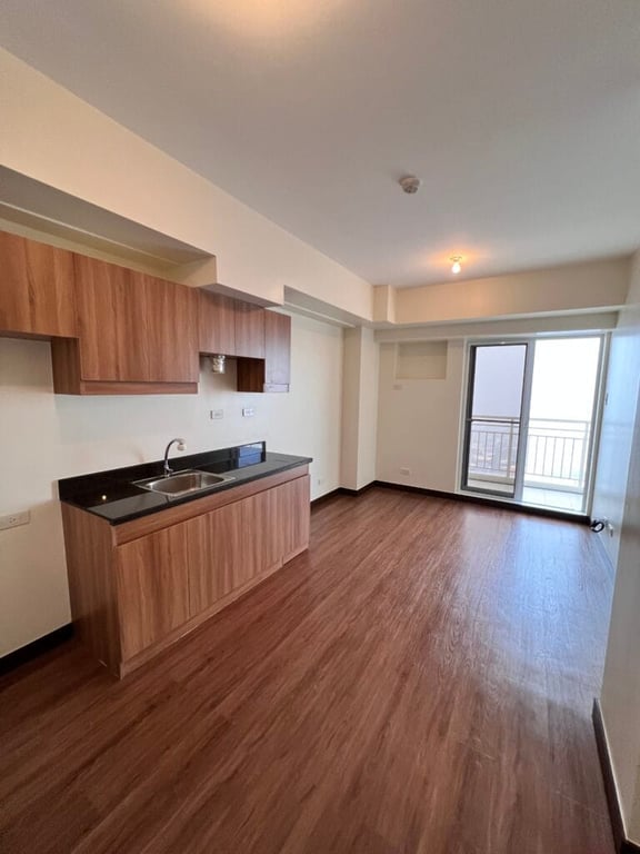 Best View 1 Bedroom Unit with Balcony for Sale at The Orabella